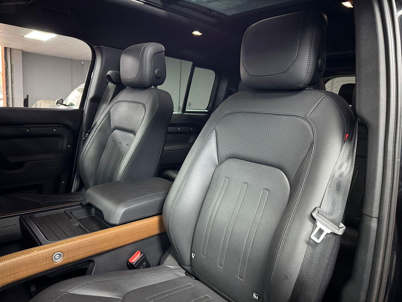 Land Rover Defender 130 3.0 D300 MHEV X Auto 4WD Euro 6 (s/s) 5dr 5dr Automatic 2026