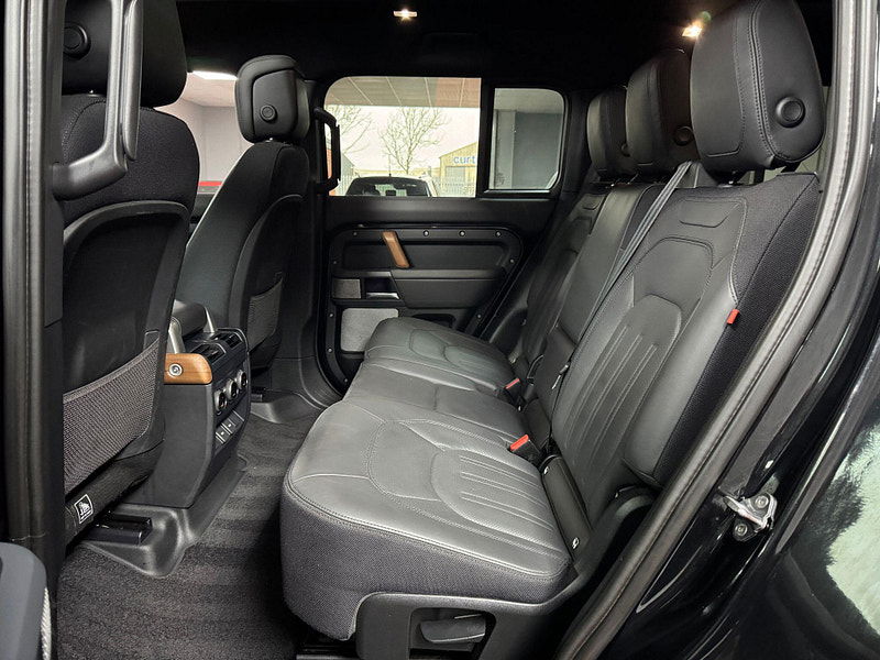 Land Rover Defender 130 3.0 D300 MHEV X Auto 4WD Euro 6 (s/s) 5dr 5dr Automatic 2026