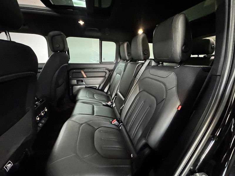 Land rover Defender 130 3.0 D300 MHEV X Auto 4WD Euro 6 (s/s) 5dr 5dr Automatic 2025