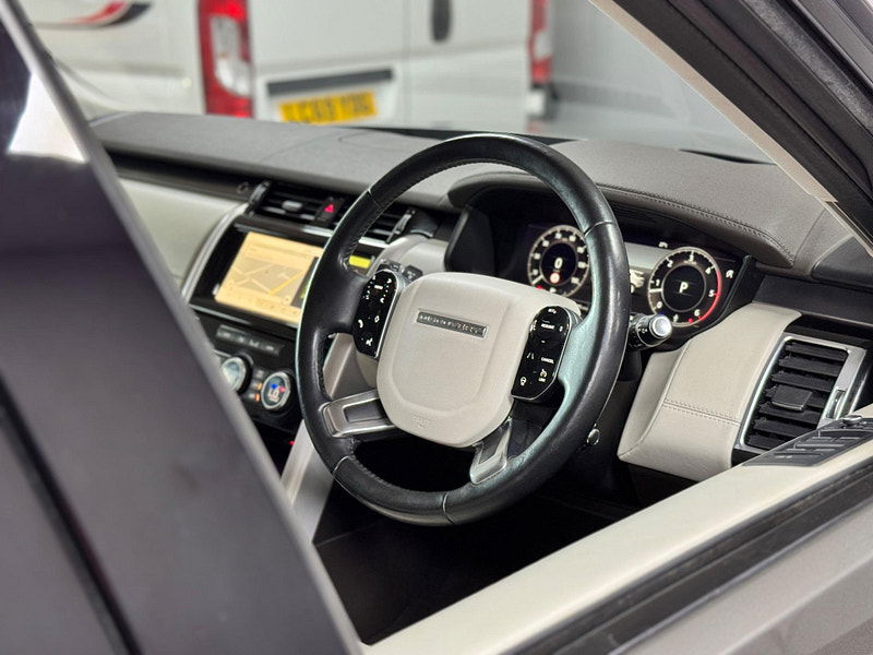 Land Rover DISCOVERY 3.0 SD V6 HSE Luxury Auto 4WD Euro 6 (s/s) 5dr 5dr Automatic 2025