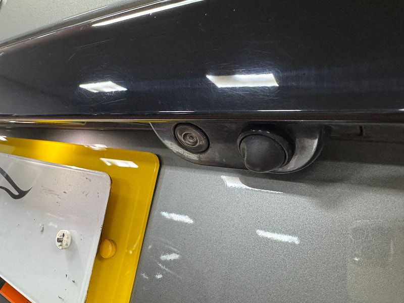 Land Rover DISCOVERY 3.0 SD V6 HSE Luxury Auto 4WD Euro 6 (s/s) 5dr 5dr Automatic 2025