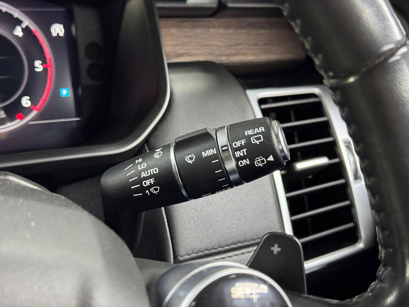 Land Rover DISCOVERY 3.0 SD V6 HSE Luxury Auto 4WD Euro 6 (s/s) 5dr 5dr Automatic 2025