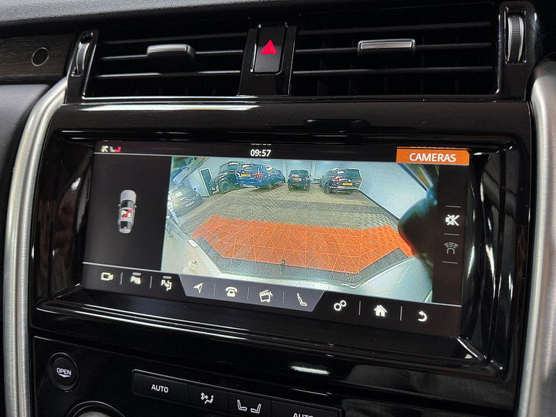 Land Rover DISCOVERY 3.0 SD V6 HSE Luxury Auto 4WD Euro 6 (s/s) 5dr 5dr Automatic 2025