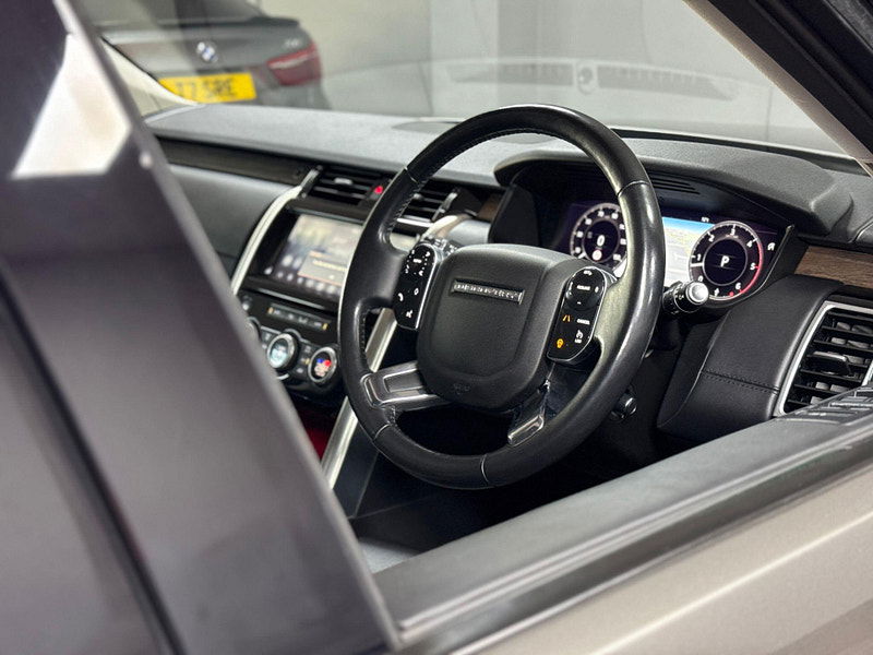 Land Rover DISCOVERY 3.0 SD V6 HSE Luxury Auto 4WD Euro 6 (s/s) 5dr 5dr Automatic 2025