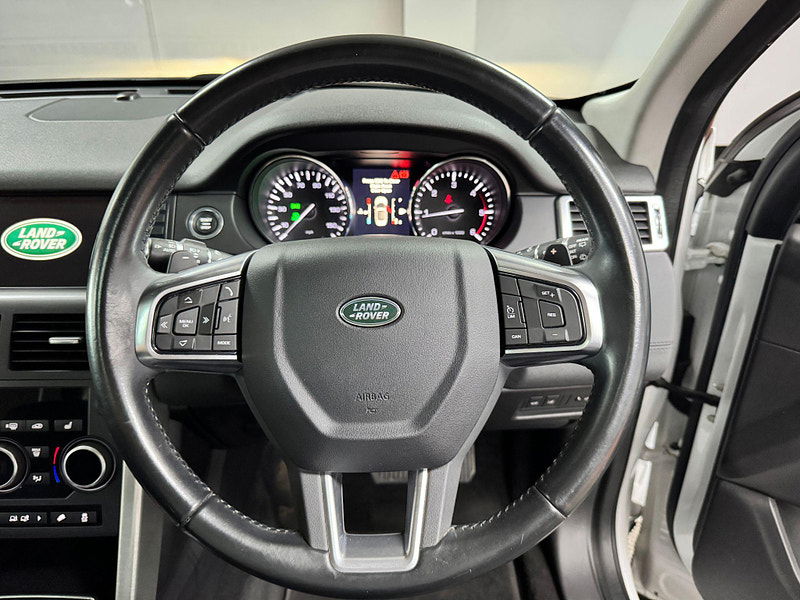 Land Rover Discovery Sport 2.2 SD4 HSE Auto 4WD Euro 5 (s/s) 5dr 5dr Automatic 2025