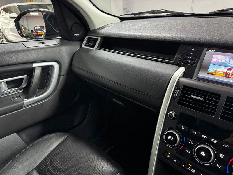 Land Rover Discovery Sport 2.2 SD4 HSE Auto 4WD Euro 5 (s/s) 5dr 5dr Automatic 2025