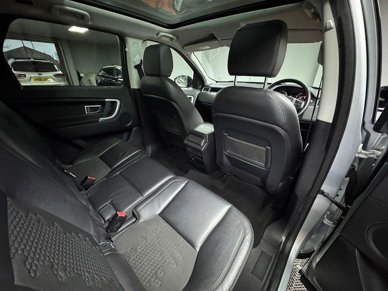 Land Rover Discovery Sport 2.2 SD4 SE Tech 4WD Euro 5 (s/s) 5dr 5dr Manual 2025