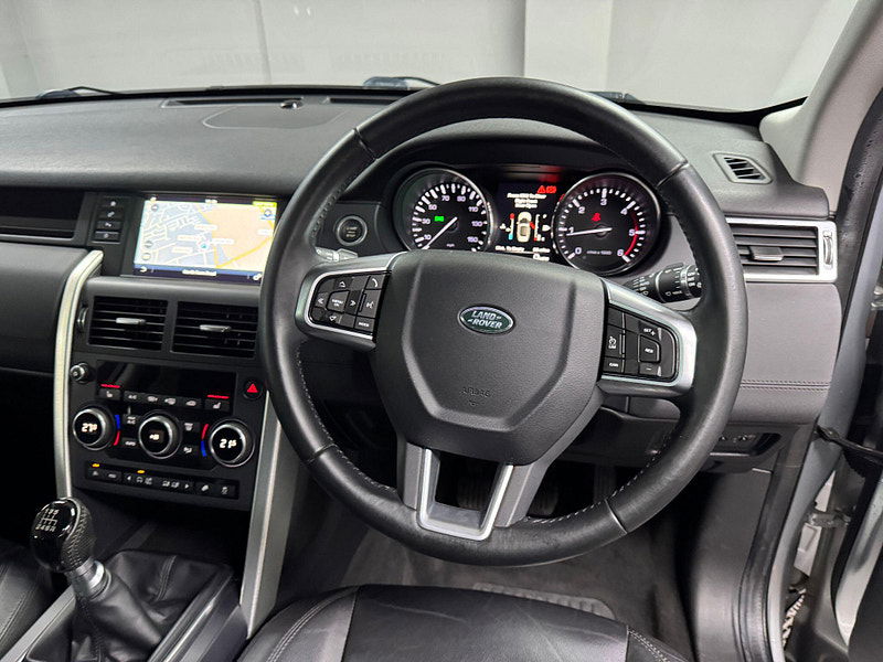 Land Rover Discovery Sport 2.2 SD4 SE Tech 4WD Euro 5 (s/s) 5dr 5dr Manual 2025