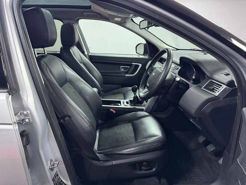 Land Rover Discovery Sport 2.2 SD4 SE Tech 4WD Euro 5 (s/s) 5dr 5dr Manual 2025