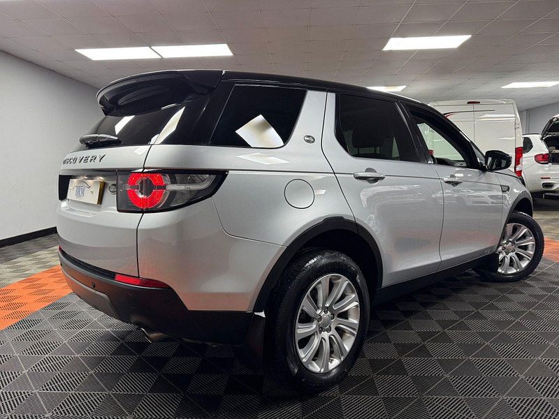 Land Rover Discovery Sport 2.2 SD4 SE Tech 4WD Euro 5 (s/s) 5dr 5dr Manual 2025