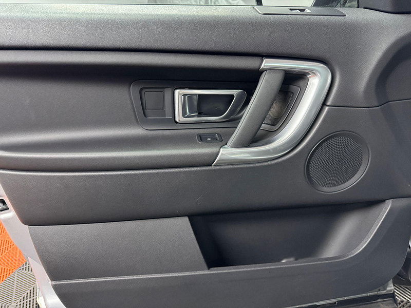 Land Rover Discovery Sport 2.2 SD4 SE Tech 4WD Euro 5 (s/s) 5dr 5dr Manual 2025