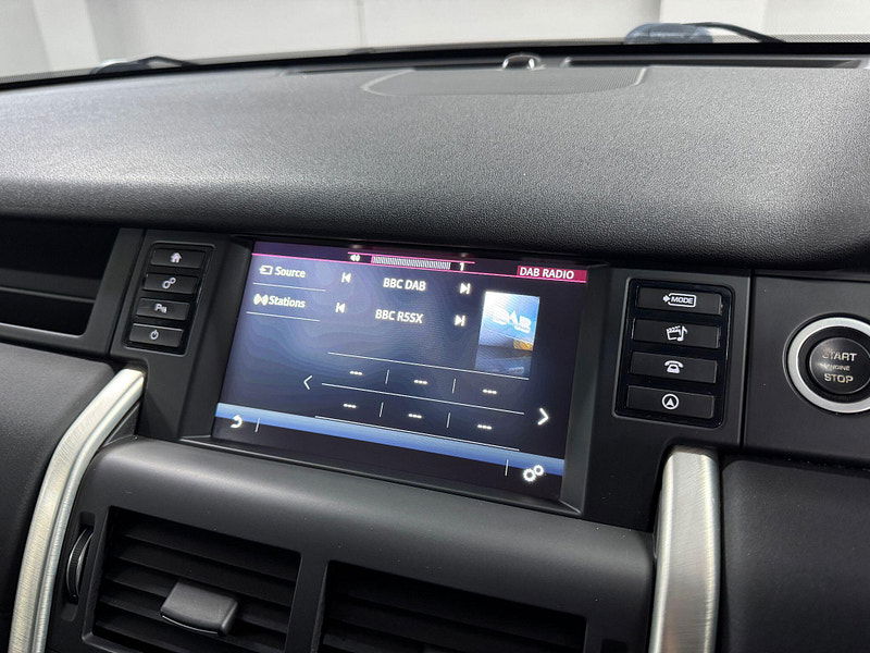 Land Rover Discovery Sport 2.2 SD4 SE Tech 4WD Euro 5 (s/s) 5dr 5dr Manual 2025