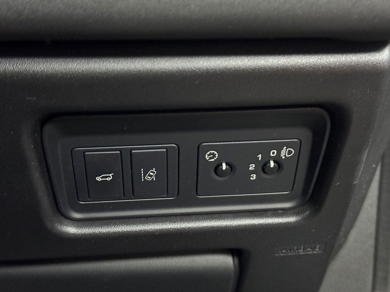 Land Rover Discovery Sport 2.2 SD4 SE Tech 4WD Euro 5 (s/s) 5dr 5dr Manual 2025