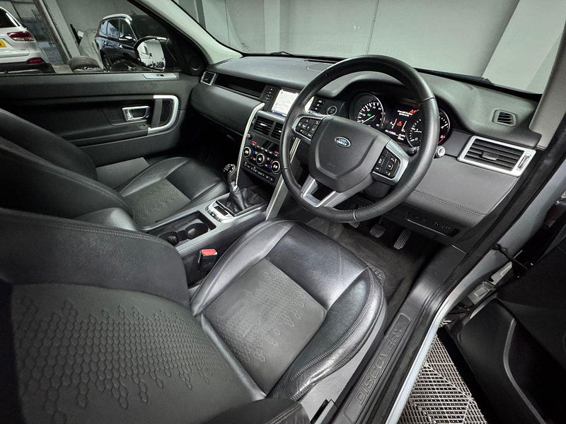 Land Rover Discovery Sport 2.2 SD4 SE Tech 4WD Euro 5 (s/s) 5dr 5dr Manual 2025