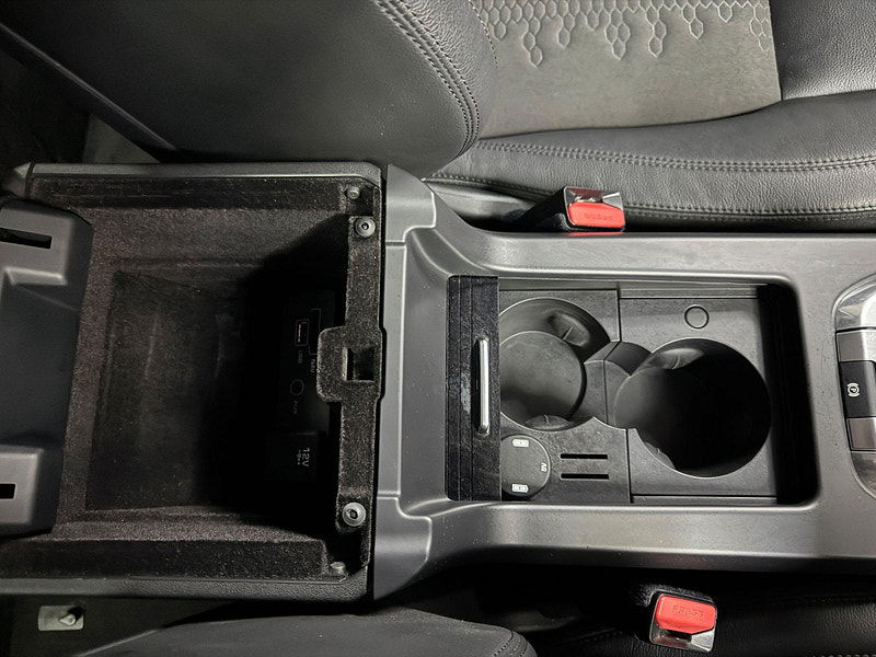 Land Rover Discovery Sport 2.2 SD4 SE Tech 4WD Euro 5 (s/s) 5dr 5dr Manual 2025