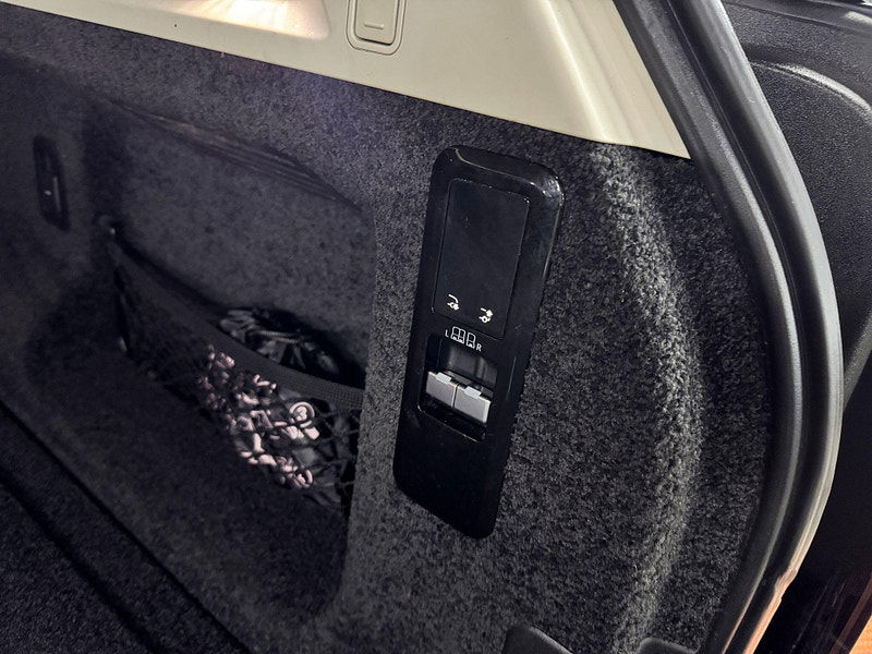 Land Rover Range Rover 3.0 D300 MHEV SE Auto 4WD Euro 6 (s/s) 5dr 5dr Automatic 2026