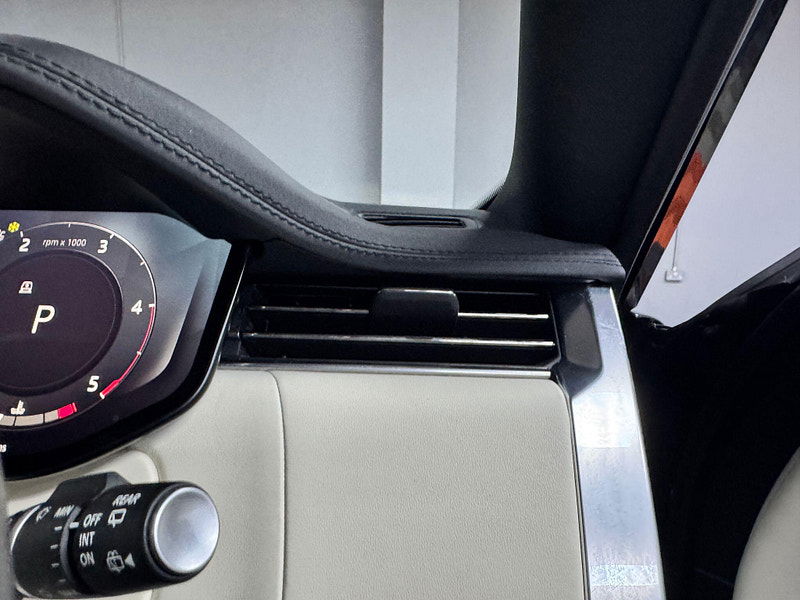 Land Rover Range Rover 3.0 D300 MHEV SE Auto 4WD Euro 6 (s/s) 5dr 5dr Automatic 2026