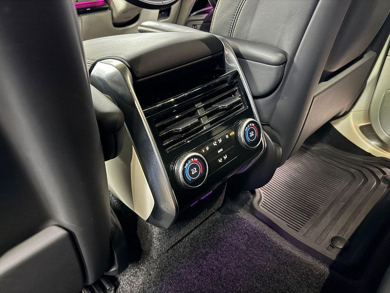 Land Rover Range Rover 3.0 D300 MHEV SE Auto 4WD Euro 6 (s/s) 5dr 5dr Automatic 2026