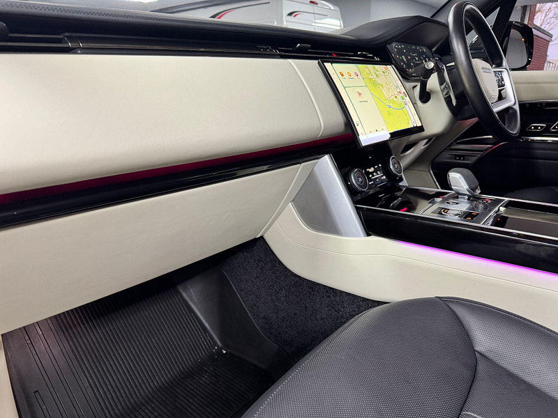 Land Rover Range Rover 3.0 D300 MHEV SE Auto 4WD Euro 6 (s/s) 5dr 5dr Automatic 2026