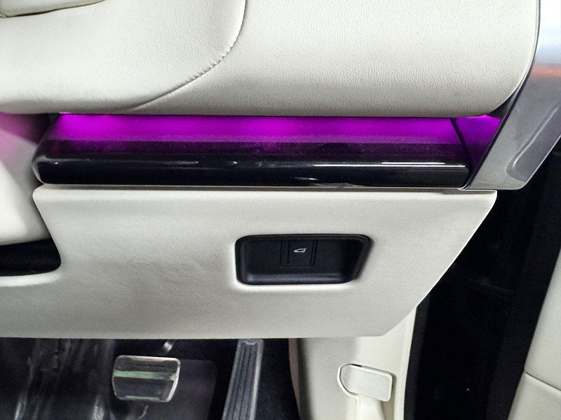 Land Rover Range Rover 3.0 D300 MHEV SE Auto 4WD Euro 6 (s/s) 5dr 5dr Automatic 2026