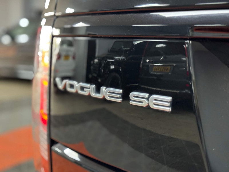 Land Rover Range Rover 3.0 TD V6 Vogue SE Auto 4WD Euro 6 (s/s) 5dr 5dr Automatic 2024