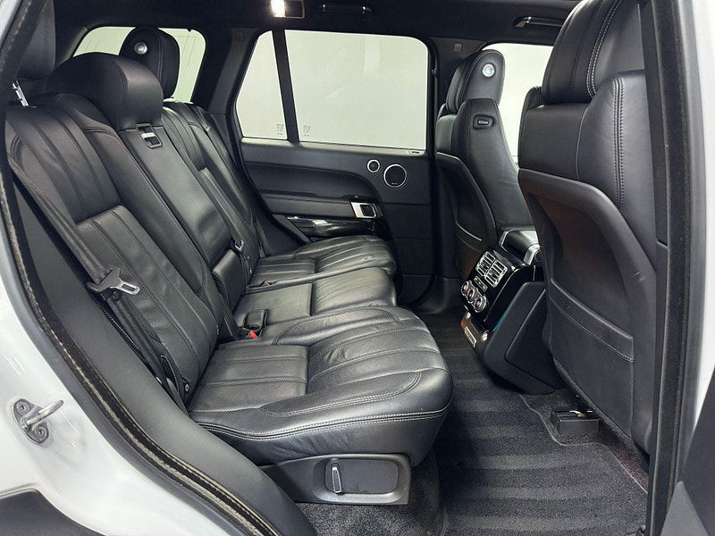 Land Rover Range Rover 3.0 TD V6 Vogue SE Auto 4WD Euro 6 (s/s) 5dr 5dr Automatic 2025