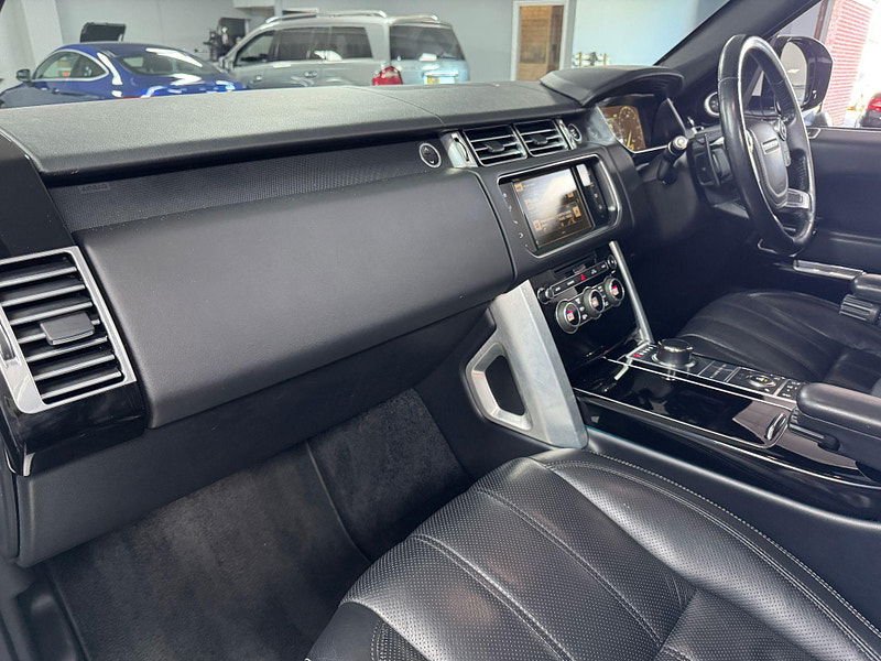 Land Rover Range Rover 3.0 TD V6 Vogue SE Auto 4WD Euro 6 (s/s) 5dr 5dr Automatic 2025