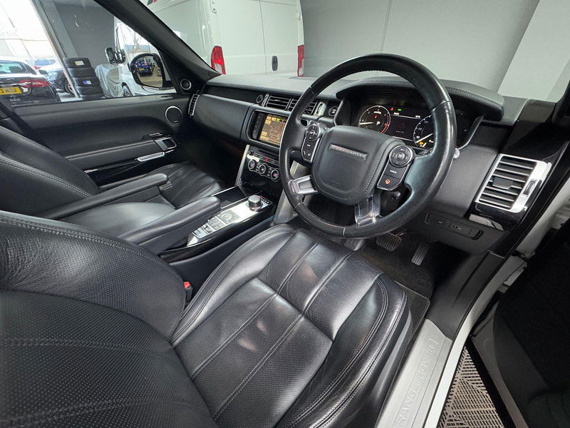 Land Rover Range Rover 3.0 TD V6 Vogue SE Auto 4WD Euro 6 (s/s) 5dr 5dr Automatic 2025