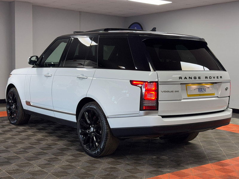 Land Rover Range Rover 3.0 TD V6 Vogue SE Auto 4WD Euro 6 (s/s) 5dr 5dr Automatic 2025