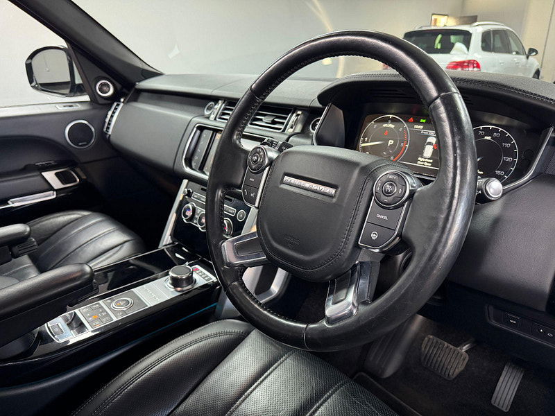 Land Rover Range Rover 3.0 TD V6 Vogue SE Auto 4WD Euro 6 (s/s) 5dr 5dr Automatic 2025