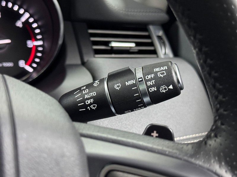 Land Rover Range Rover Evoque 2.2 SD4 Dynamic Auto 4WD Euro 5 (s/s) 5dr 5dr Automatic 2026
