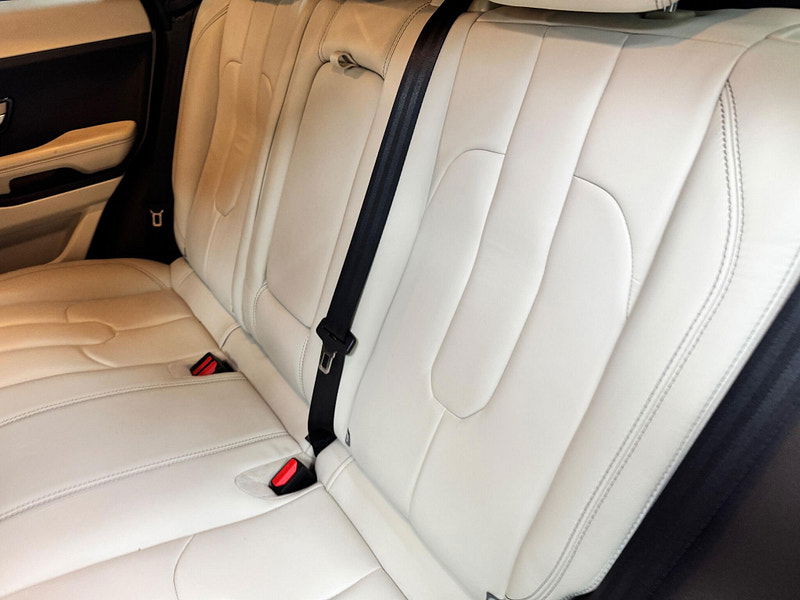 Land Rover Range Rover Evoque 2.2 SD4 Prestige Auto 4WD Euro 5 (s/s) 5dr 5dr Automatic 2026