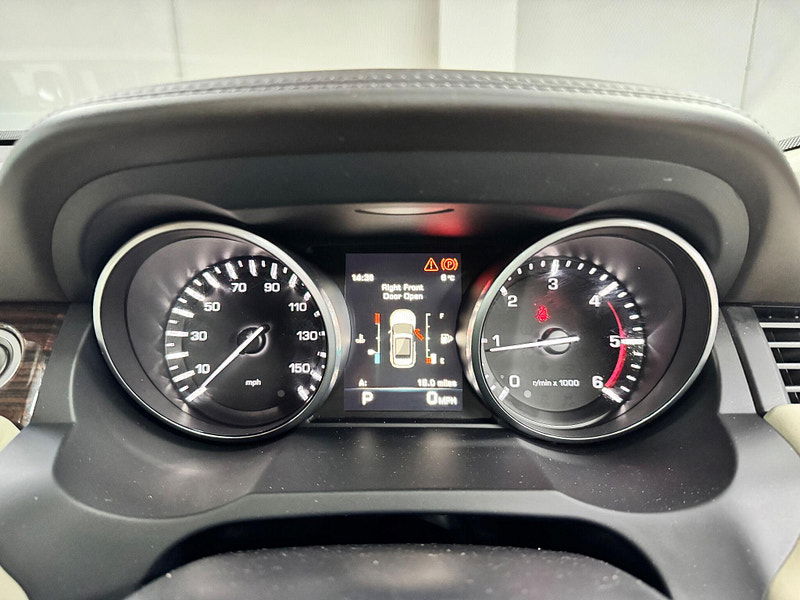 Land Rover Range Rover Evoque 2.2 SD4 Prestige Auto 4WD Euro 5 (s/s) 5dr 5dr Automatic 2026