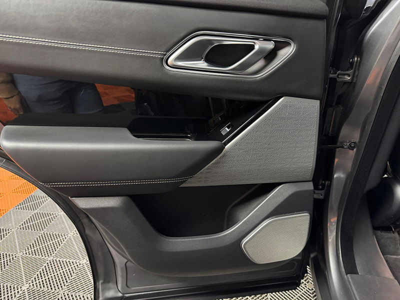 Land Rover Range Rover Velar 3.0 SD6 V6 R-Dynamic HSE Auto 4WD Euro 6 (s/s) 5dr 5dr Automatic 2025