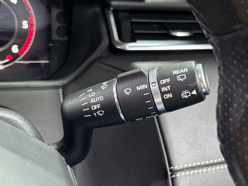 Land Rover Range Rover Velar 3.0 SD6 V6 R-Dynamic HSE Auto 4WD Euro 6 (s/s) 5dr 5dr Automatic 2025