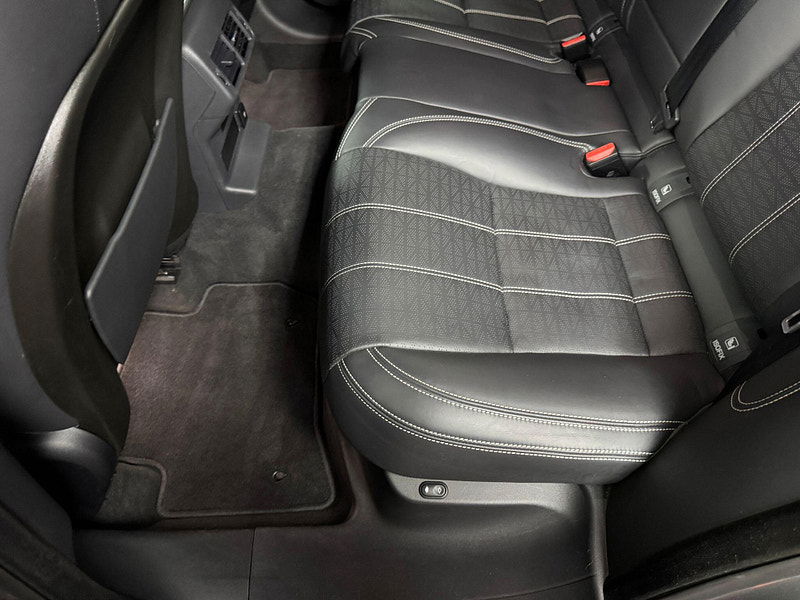 Land Rover Range Rover Velar 3.0 SD6 V6 R-Dynamic HSE Auto 4WD Euro 6 (s/s) 5dr 5dr Automatic 2025