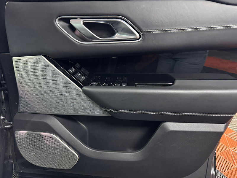 Land Rover Range Rover Velar 3.0 SD6 V6 R-Dynamic HSE Auto 4WD Euro 6 (s/s) 5dr 5dr Automatic 2025