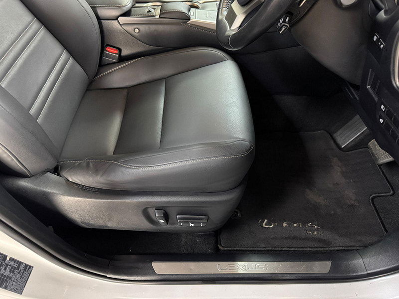 Lexus NX 2.5 300h Premium E-CVT 4WD Euro 6 (s/s) 5dr 5dr Automatic 2025