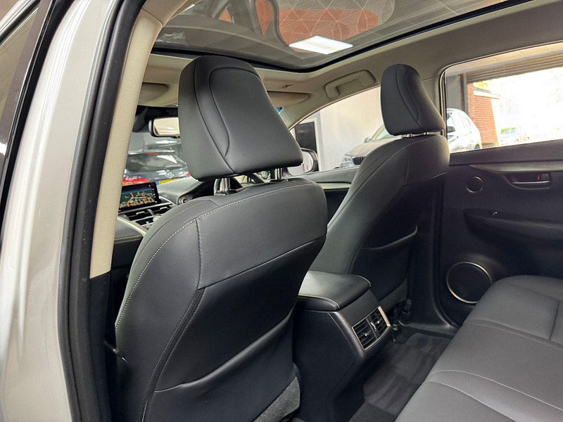 Lexus NX 2.5 300h Premium E-CVT 4WD Euro 6 (s/s) 5dr 5dr Automatic 2025