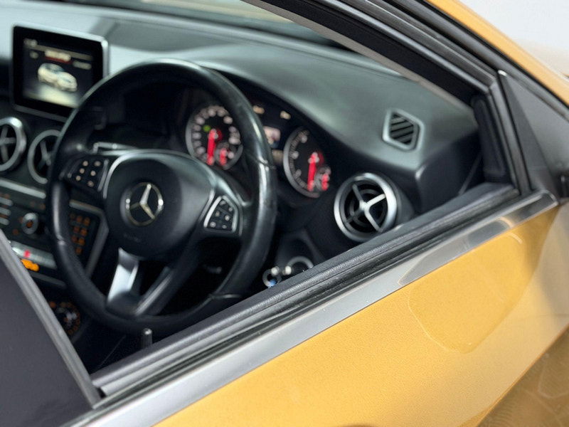 Mercedes-Benz A Class 1.5 A180d SE Euro 6 (s/s) 5dr 5dr Manual 2026