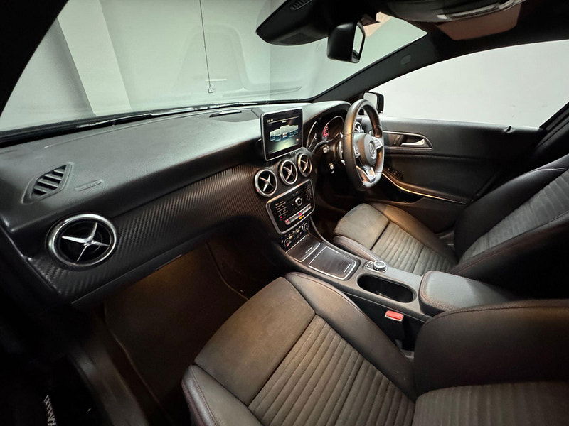 Mercedes-Benz A Class 2.1 A200d AMG Line (Premium) 7G-DCT Euro 6 (s/s) 5dr 5dr Automatic 2025