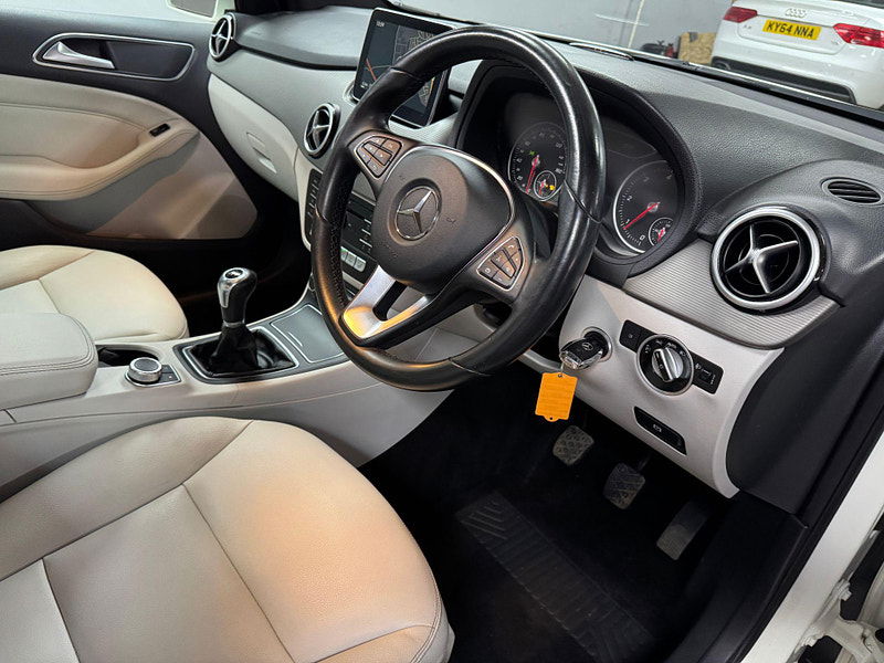 Mercedes-Benz B Class 2.1 B200 CDI SE Euro 6 (s/s) 5dr 5dr Manual 2025