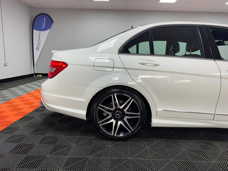 Mercedes-Benz C Class 2.1 C250 CDI BlueEfficiency AMG Sport Plus G-Tronic+ Euro 5 (s/s) 4dr 4dr Automatic 2024