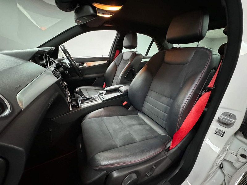 Mercedes-Benz C Class 2.1 C250 CDI BlueEfficiency AMG Sport Plus G-Tronic+ Euro 5 (s/s) 4dr 4dr Automatic 2025