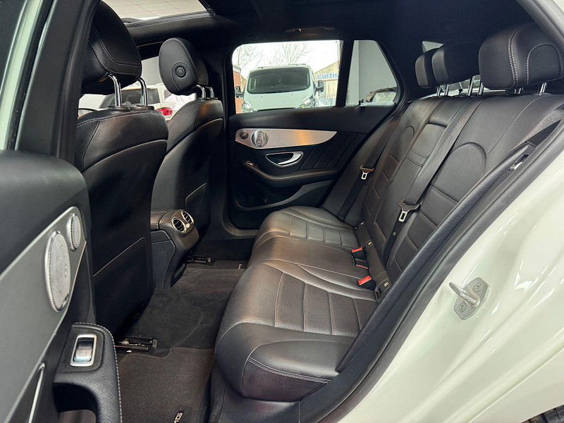 Mercedes-Benz C Class 2.1 C250d AMG Line (Premium Plus) 7G-Tronic+ Euro 6 (s/s) 5dr 5dr Automatic 2025