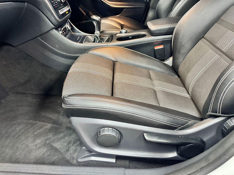 Mercedes-Benz CLA 2.1 CLA200d Sport Coupe Euro 6 (s/s) 4dr 4dr Manual 2025