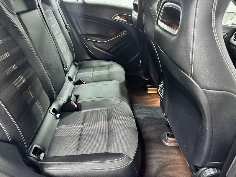 Mercedes-Benz CLA 2.1 CLA200d Sport Coupe Euro 6 (s/s) 4dr 4dr Manual 2025