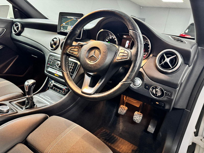 Mercedes-Benz CLA 2.1 CLA200d Sport Coupe Euro 6 (s/s) 4dr 4dr Manual 2025