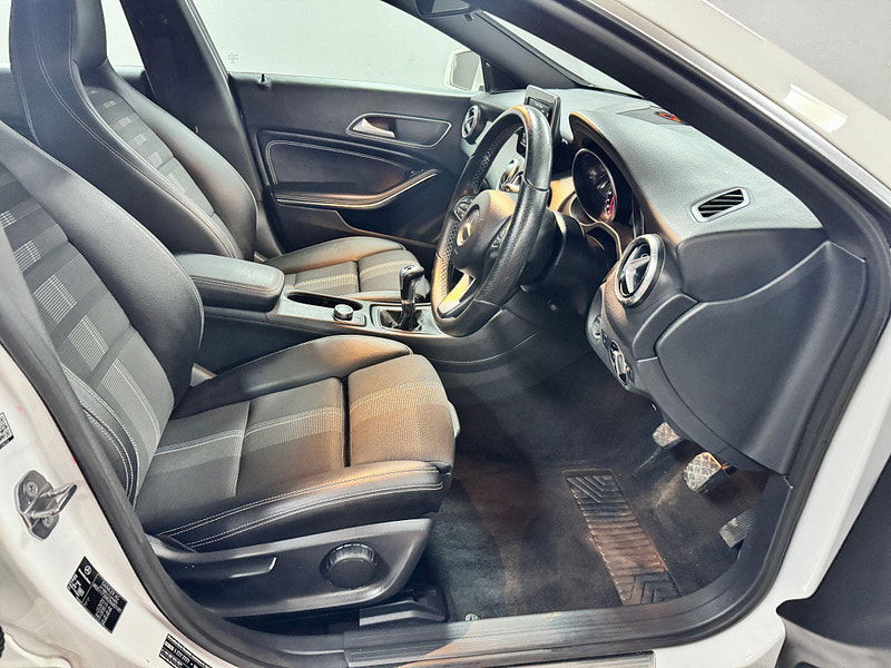 Mercedes-Benz CLA 2.1 CLA200d Sport Coupe Euro 6 (s/s) 4dr 4dr Manual 2025