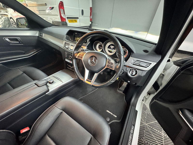 Mercedes-Benz E Class 2.1 E220 BlueTEC AMG Night Edition G-Tronic+ Euro 6 (s/s) 5dr 5dr Automatic 2025